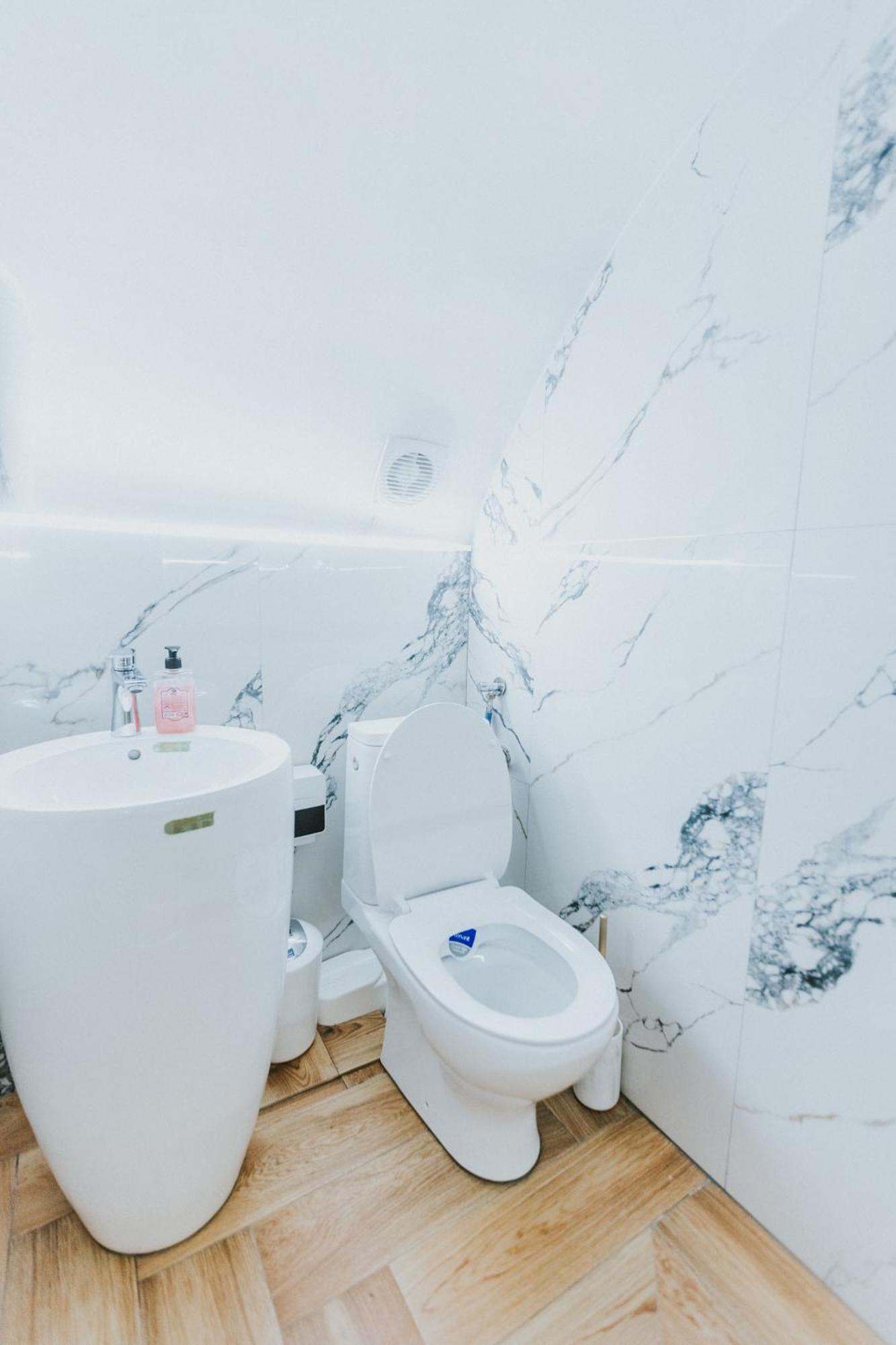 Locart -Cozy Downtown Apartment, Near Black Church With Free Wi-Fi Brasov Exterior photo